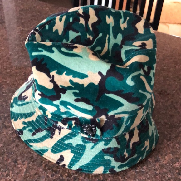 ANDY WARHOL BY PHILIP TREACY GREEN CAMO CAMPBELL SOUP BUCKET HAT-RARE! VINTAGE! - Picture 7 of 8